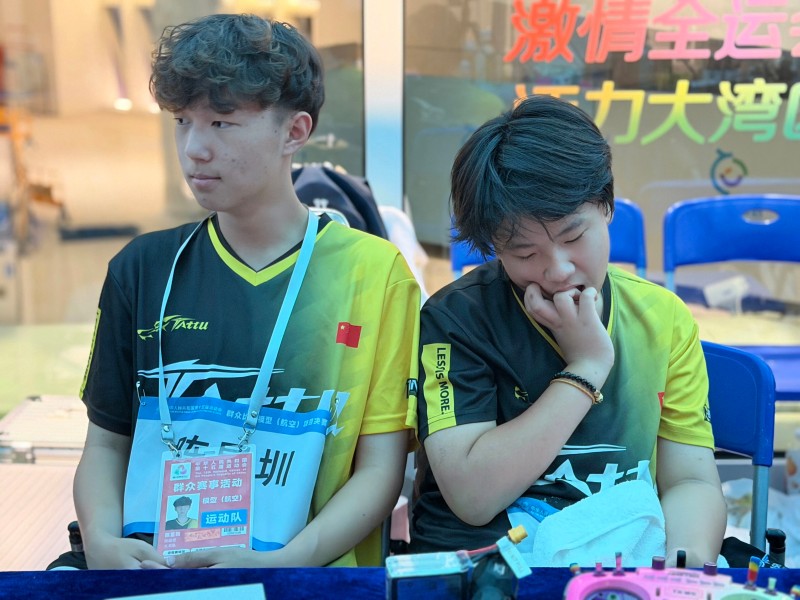 小白、果果，