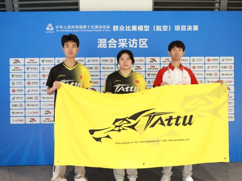 孔海森、何雨瞳、李皓哲